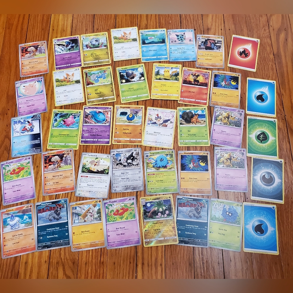 40 Piece Pokemon Cards Like NewVibrant Trading Card Game Collection